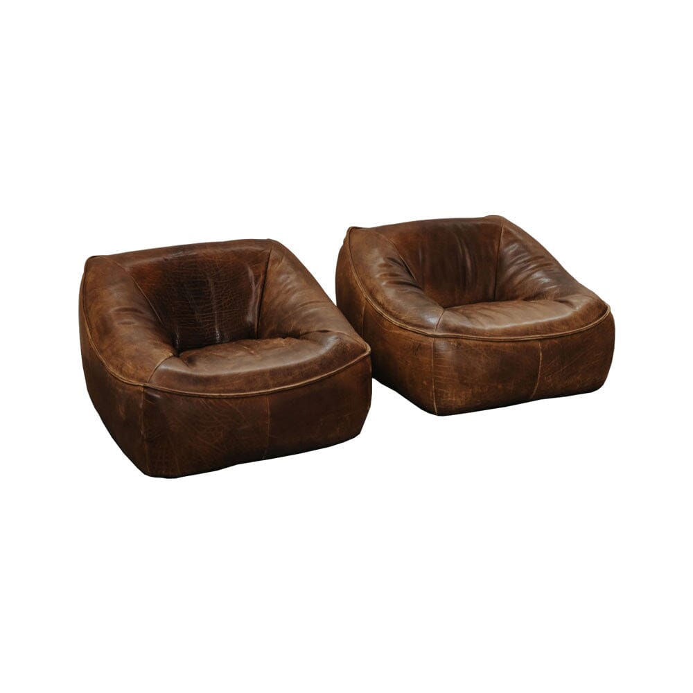 Luxury leather lounge chair by Gerard Van Den Berg